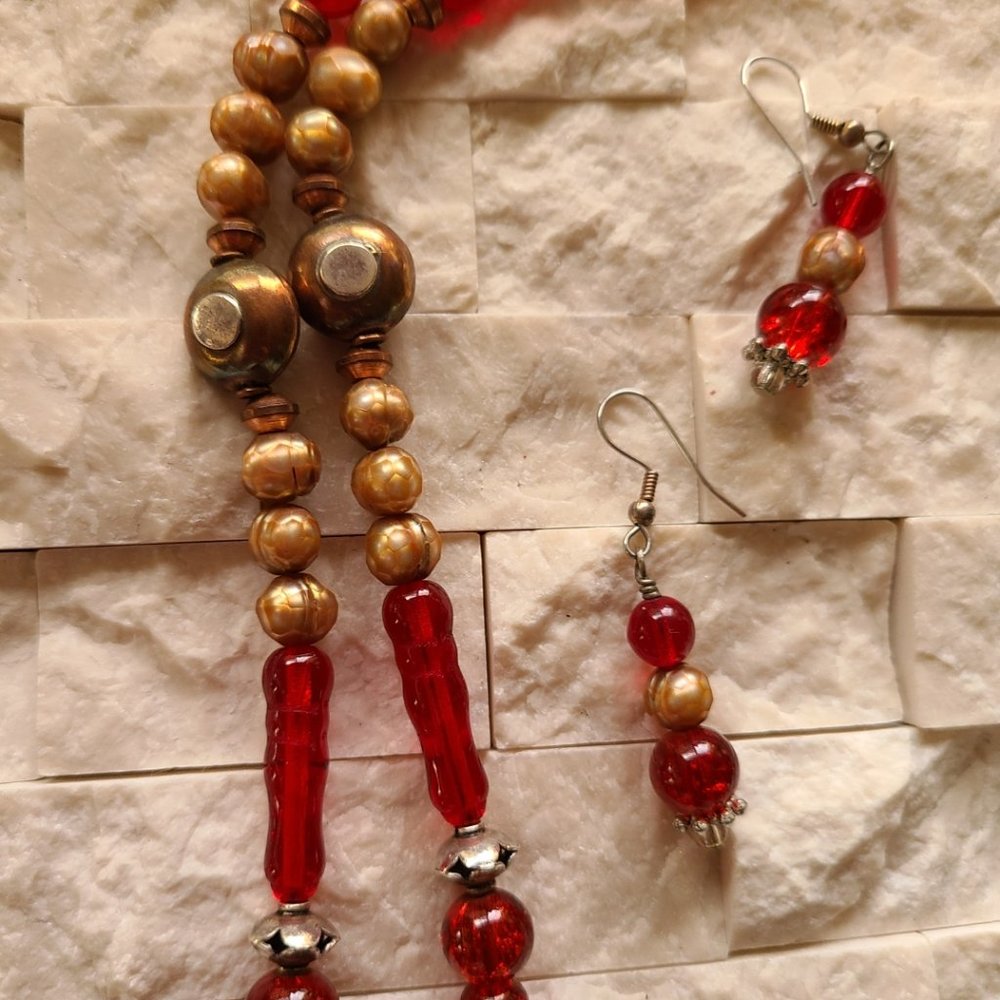 Red Glass & Gold Pearls - Picture 3 of 7